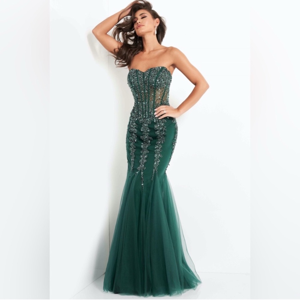 Jovani emerald green prom dress